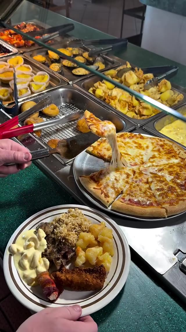 still from Bee's Buffet
