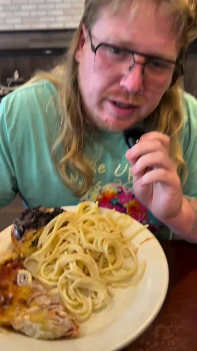 still from Jumbo Buffet